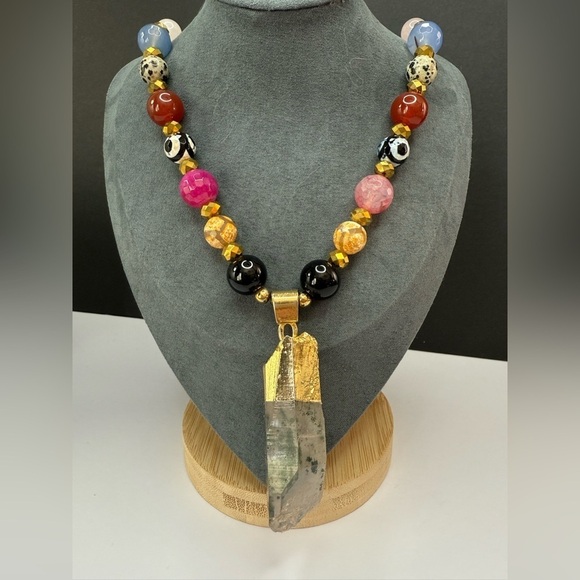 Vintage Jewelry - Boho crystal necklace with garden quartz pendant